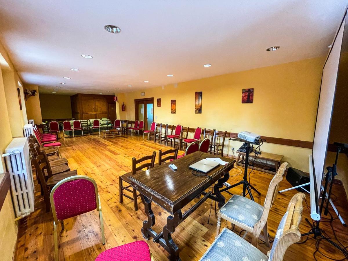 Hotel Al Sasso Di Stria Andraz Exteriör bild