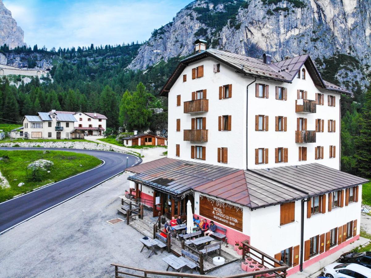 Hotel Al Sasso Di Stria Andraz Exteriör bild