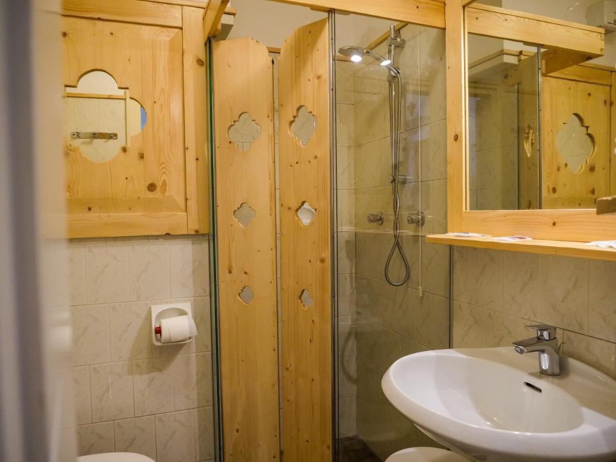 Hotel Al Sasso Di Stria Andraz Exteriör bild