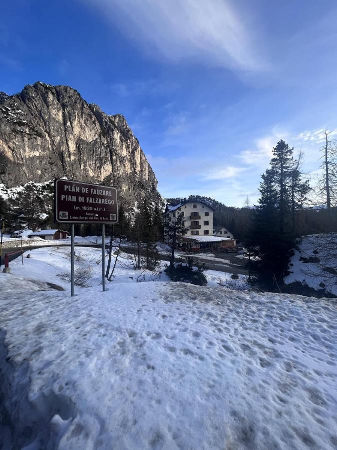 Hotel Al Sasso Di Stria Andraz Exteriör bild