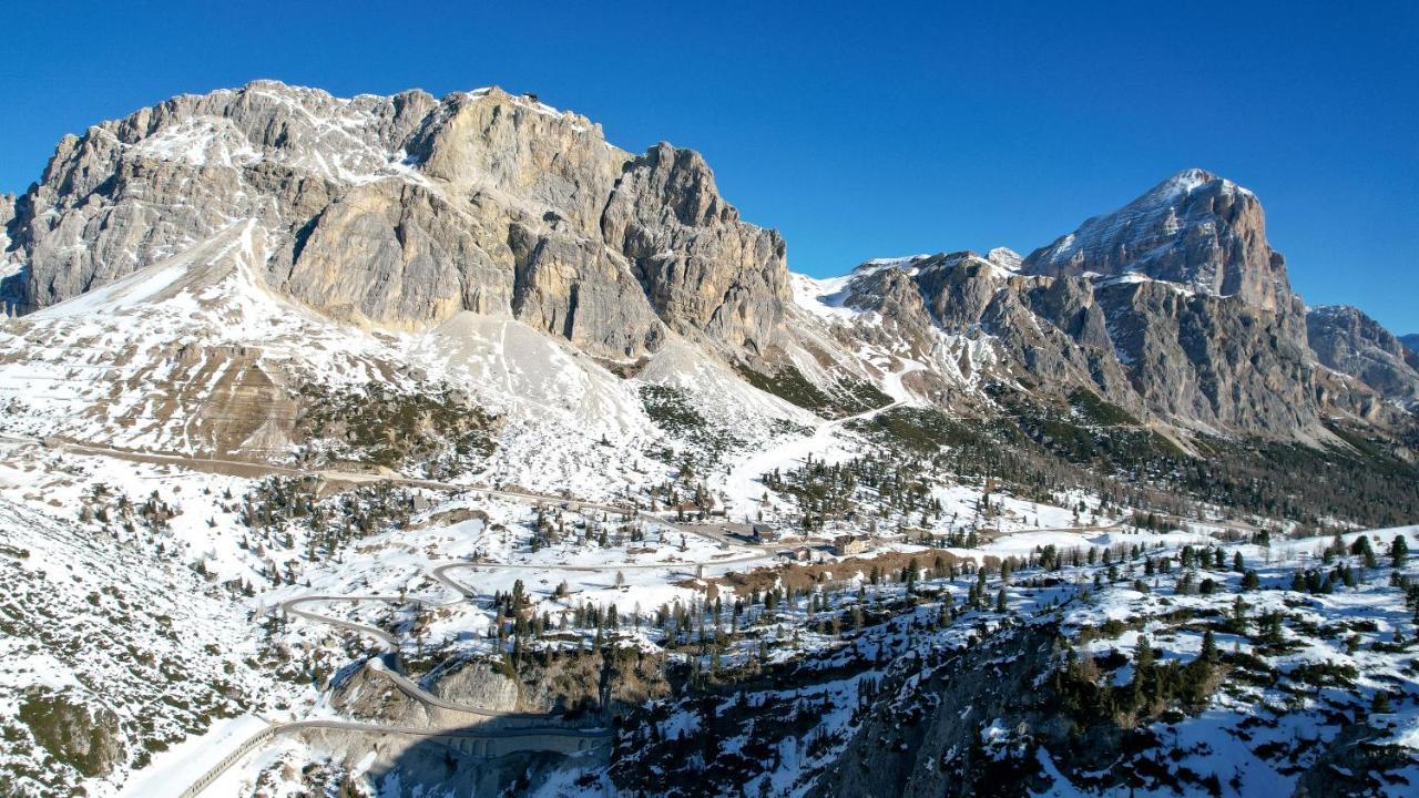 Hotel Al Sasso Di Stria Andraz Exteriör bild