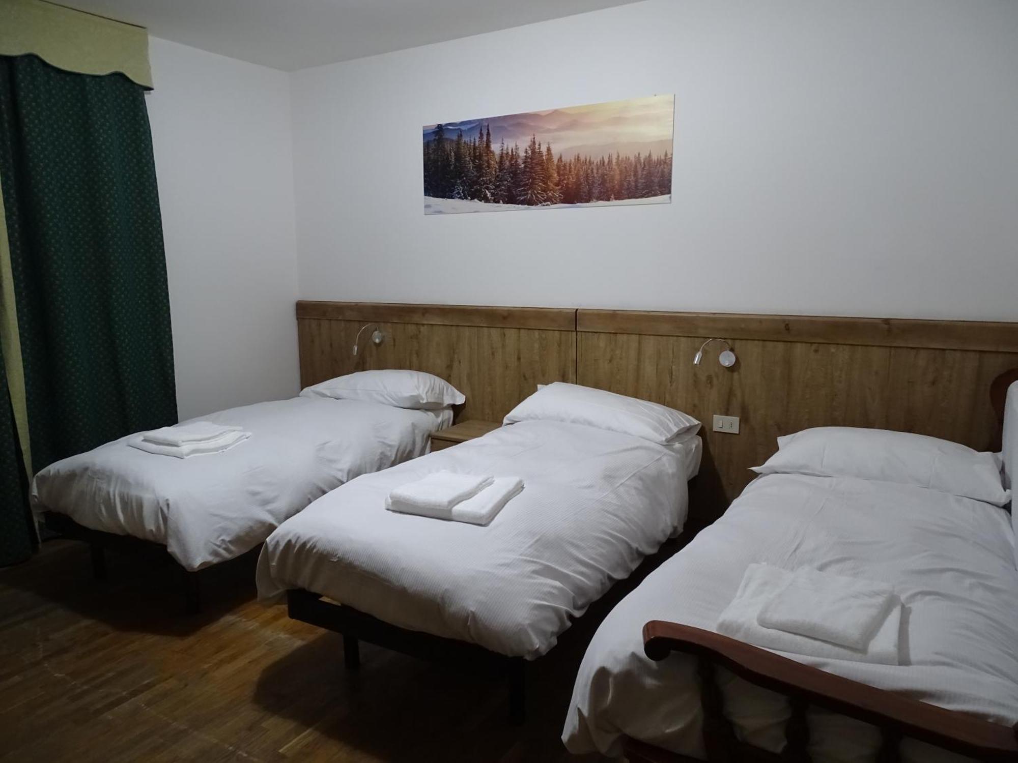 Hotel Al Sasso Di Stria Andraz Exteriör bild