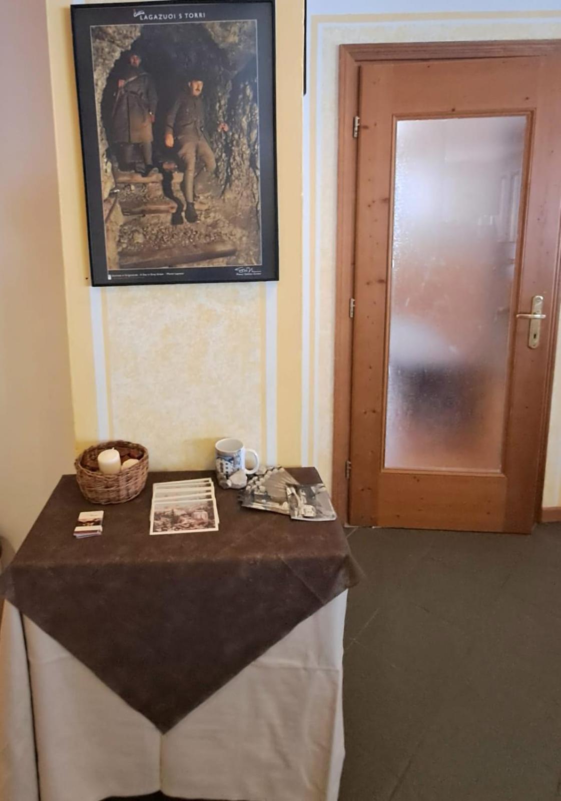 Hotel Al Sasso Di Stria Andraz Exteriör bild